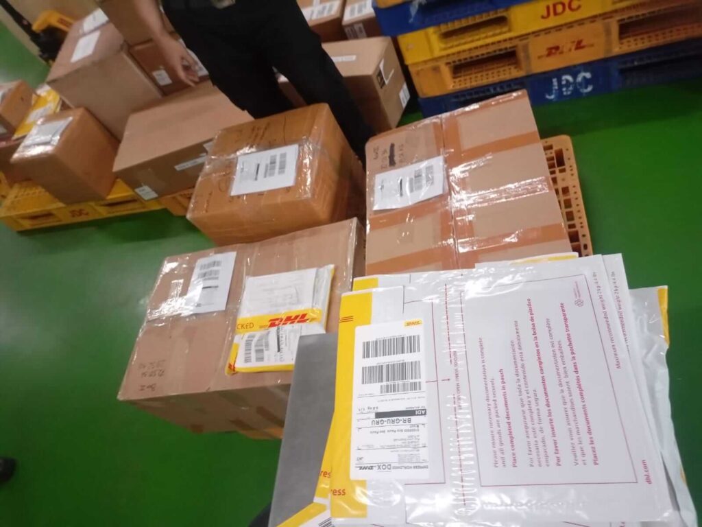 Jasa Kirim Paket Luar Negeri Cepat di Bandung