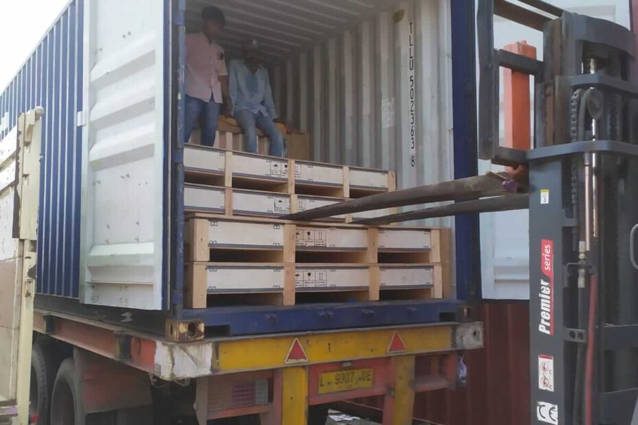 Jasa Kirim Barang ke Luar Negeri DHL di Subang