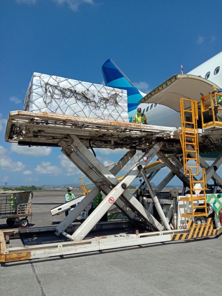 Jasa Pengiriman Barang ke Luar Negeri DHL di Kebumen