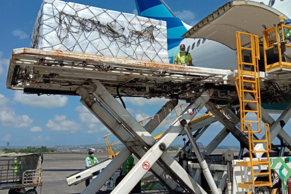 Jasa Pengiriman Barang ke Luar Negeri DHL di Kebumen